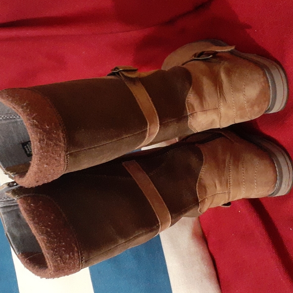 L.L. BEAN TALL BOOTS - Picture 7 of 12